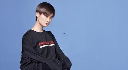 娱乐吃瓜李宇春视频,娱乐界新瓜来袭！